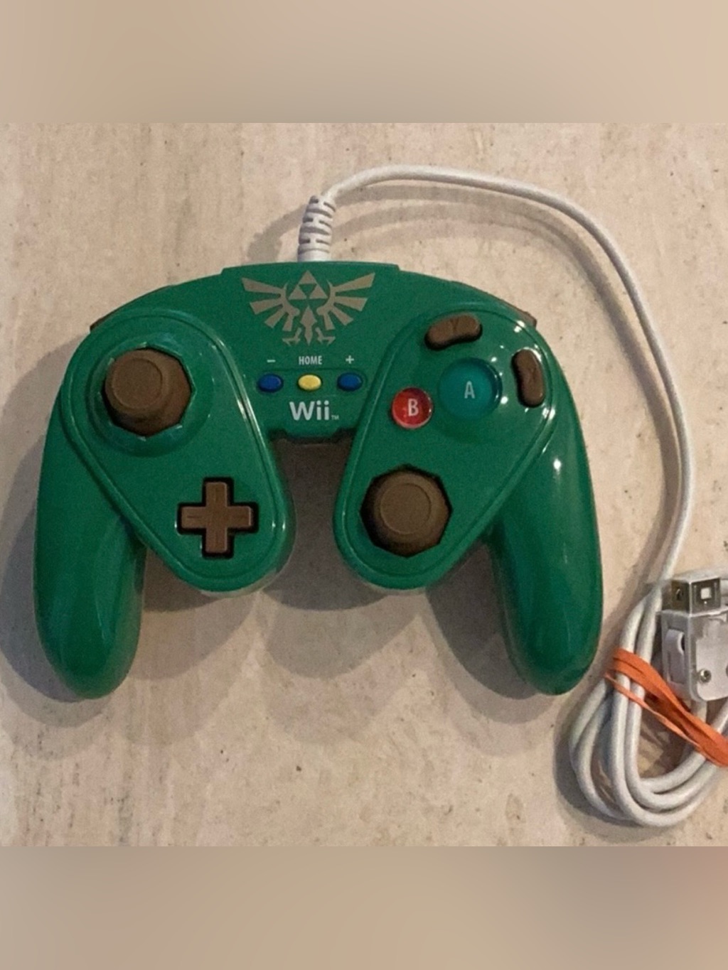 Nintendo Zelda Wired Fight Pad Controller Link Wii Wii U Green Gold Nintendo Zelda Wired Fight Pad Controller Link Wii Wii U Green Gold
